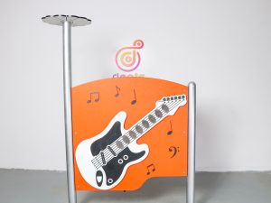 電吉他讓音樂(lè)在自然中自由飄蕩！